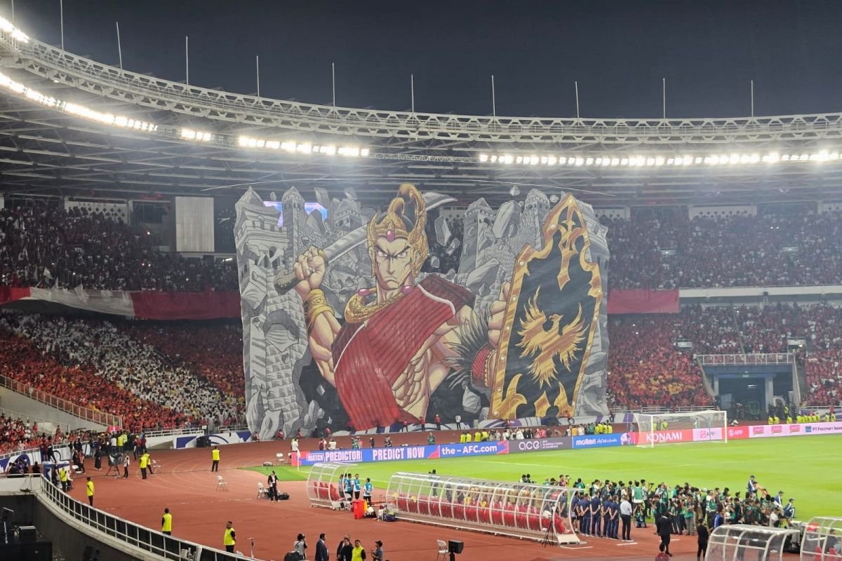 Berhiaskan Tifo: Pertarungan Budaya Indonesia vs China dalam Koreografi Pendekar Wayang