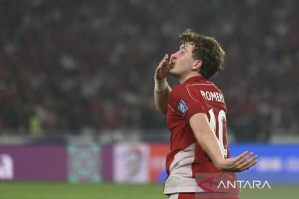 Penalti Ole Romeny Mengantarkan Indonesia Unggul atas China di Paruh Pertama