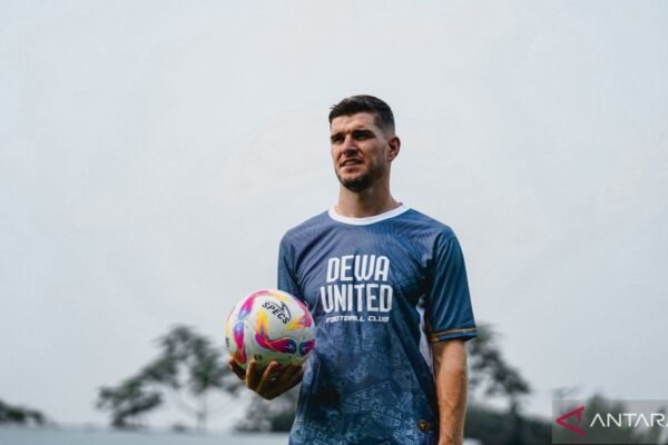 Dewa United Resmi Menggaet Bek Veteran Nick Kuipers