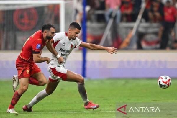 Keselarasan Tenang Mendorong Penampilan Memukau Persija di Babak Kedua