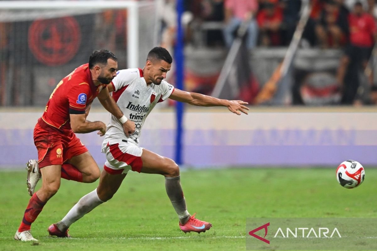 Keselarasan Tenang Mendorong Penampilan Memukau Persija di Babak Kedua