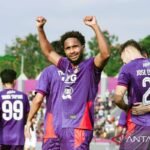 Sure! Here are a few alternative title suggestions for "Williams Lugo: Player of the Match":

1. "Williams Lugo Shines as Player of the Match"
2. "Match Superstar: Williams Lugo"
3. "Williams Lugo: The Standout Performer"
4. "Player of the Match: Celebrating Williams Lugo"
5. "Williams Lugo's Brilliant Performance Earns Player of the Match Honors"
6. "In the Spotlight: Williams Lugo, Player of the Match"
7. "Williams Lugo: Outstanding Player of the Match"
8. "Hero of the Game: Williams Lugo's Player of the Match Performance"
9. "Williams Lugo Takes the Crown as Player of the Match"
10. "Player of the Match Spotlight: Williams Lugo"

Feel free to choose any of these or let me know if you need more options!